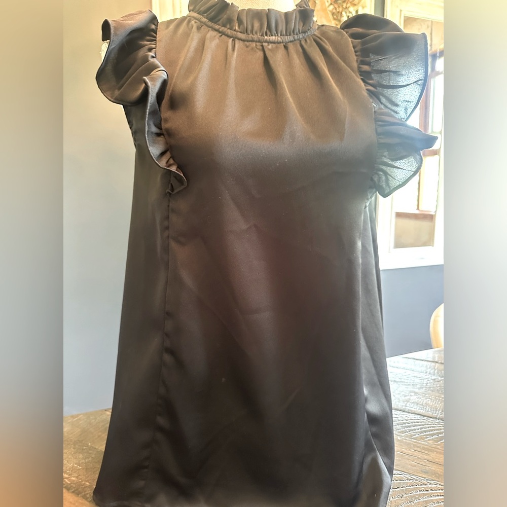 Elegant Black Ruffle Sleeve Women's Top size small